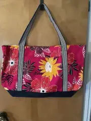 Thirty One Coastal Carry All Large Tote Bag - Pre Owned