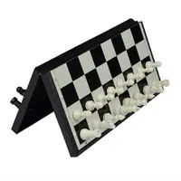 在飛比找momo購物網優惠-【紐卡索市集】磁吸摺疊西洋棋(chess 象棋 對奕 便攜 