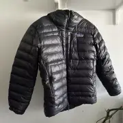 2024 Patagonia AlpLoft Down Parka Black Large
