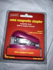 Staples Mini Teal Blue Magnetic Stapler with 1000 Standard Staples & Remover