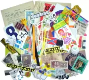 JUNK DRAWER LOT EPHEMERA **** LOT D'OBJETS DE FOND DE TIROIR