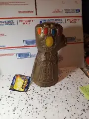CHILD Deluxe Thanos Infinity Gauntlet Marvel latex wow Costume Fist Glove