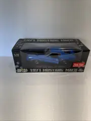 Sun Star Blue 1971 Mustang Mach 1 Model Car 1:18 Scale - New in Box