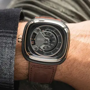 SEVENFRIDAY M 系列 工業風自動上鍊機械錶 M2B-01