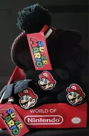 NEW❄️Nintendo SUPER MARIO Beanie Hat & Gloves Set ×3 With Official Display