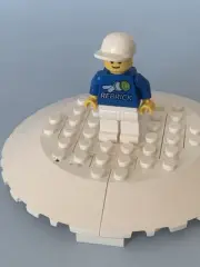 LEGO ReBrick 2014 Competition Winner Minifigure /no Card