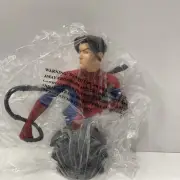 Ultimate Spider-Man Bust Diamond Select Toys Peter Parker 2500 Tower Records Ex