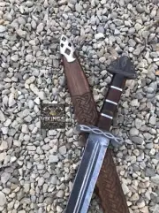 Hand Forged Damascus Steel Viking Sword Sharp Blade Medieval Sword With Scabbard