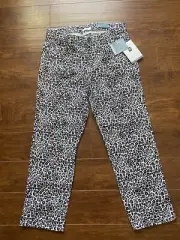 Jaclyn Smith animal print classic slim jean Jegging Capri NWT - Size 6