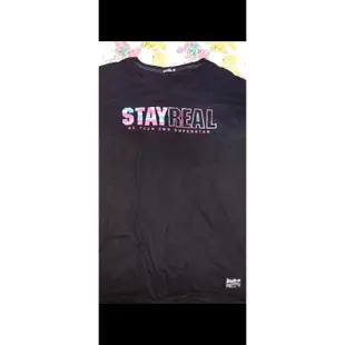 Stayreal 9週年紀念T 黑標M 750元