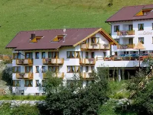 Collina Hotel Garni