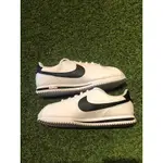 100%正品 NIKE CORTEZ 白底黑勾皮阿甘 鐵牌