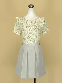 在飛比找Yahoo!奇摩拍賣優惠-貞新 Gawai couture 米色短袖棉質上衣F號+co