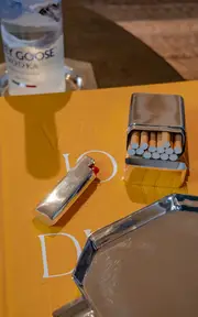 [Esencial Hogar] Hexagon Silver-Plated Lighter Cover