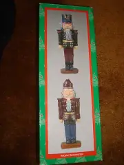 NUTCRACKERS HOLIDAY DECORATION