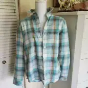 New with tags Lee Riders Button Up Shirt Small aqua blue
