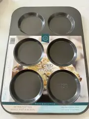 Chicago Metallic 16640 Muffin/Cupcake Pan Standard Grey 6-Cup Muffin Top Pan ...
