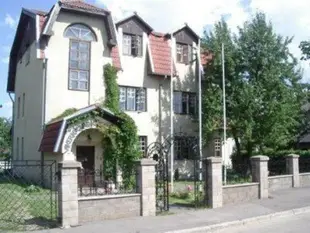 Vikerkaare Villa