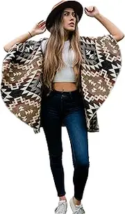 [Alpaca World] Alpaca double sided poncho for women, is a handmade product by Ecuadorian artisans.