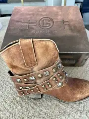 Corral Circle G Boots Women 9.5M Ankle Studded Brown Leather Western Concho Heel