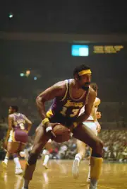 Wilt Chamberlain Of The Los Angeles Lakers 1972 OLD BASKETBALL PHOTO 34