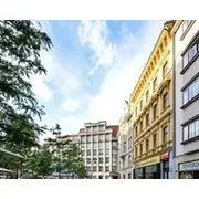 Entire Apartment Chic Apartment Walk To Old Town Sq