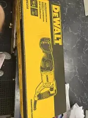 NEW Dewalt DWE305 12 Amp Keyless Variable Speed Corded Reciprocating Saw