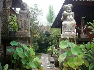 巴里月民宿Bali Moon Guest House