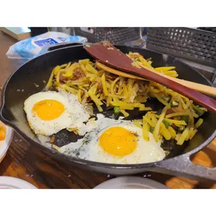 美國原裝全新品現貨LODGE 12" Pre-Seasoned Skillet 12吋雙柄鑄鐵鍋 平底鍋-L10SKL