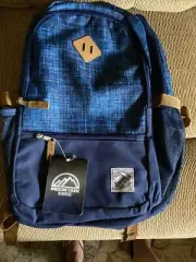 Mountain Edge Back Pack/Blue/zipper/side mesh pockets/adjustable shoulder straps