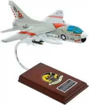 USN Ling-Temco-Vought A-7 Corsair II VA-86 Desk Top Jet Model 1/40 SC Airplane