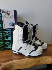 Salomon Dialogue Snowboard Boots Women's Sz 8.5 New