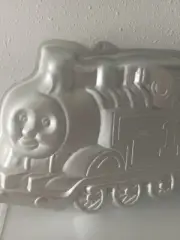 Wilton THOMAS THE TANK ENGINE Train Novelty Cake Tin Pan