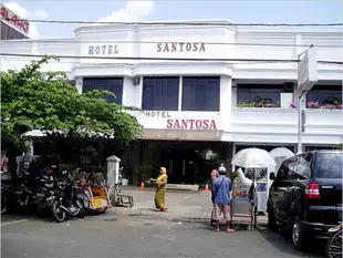 聖陶沙飯店Hotel Santosa