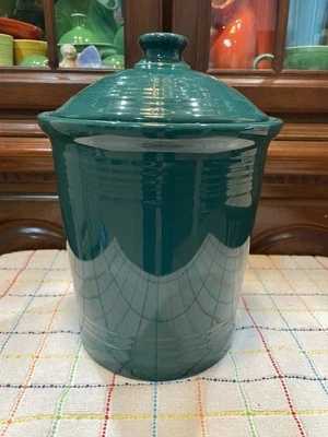 Fiesta Canister Large With Lid Evergreen Pristine 3 Quart 7 1/4 Inch Diameter