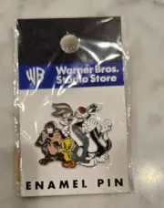 1990s Looney Tunes Bugs Bunny Tweety Sylvester Taz Enamel Pin Warner Bros NEW