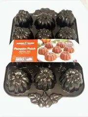 Nordic Ware Pumpkin Patch Pan 6 Cup 12 Muffins Mini Cakes NEW