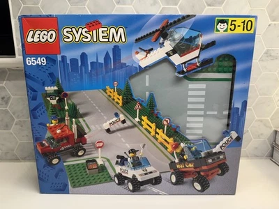 NEW LEGO 6549 Roadblock Runners Town Vehicles 1997 Police 4‑Figure Set Retired