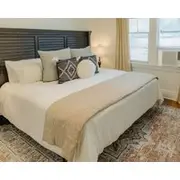 Historic Revival King Bed Midtown Memphis 70
