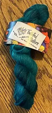 TWISTED SISTERS Yarn AVARICE Monochromatic Variegate 100% ALPACA “Verdigris” NEW
