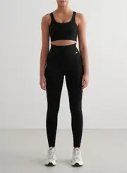 [AIM'N AU] Black Ribbed Seamless Tights & Bra Set