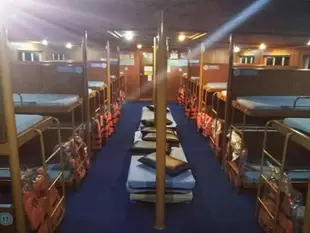 春蓬之夜船屋 - 前往濤島Chumphon Night Boat To Koh Tao