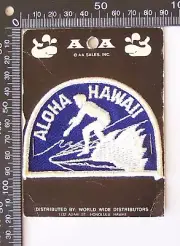 VINTAGE HAWAII HAWAIIAN TRAVEL SOUVENIR EMBROIDERED PATCH CLOTH SEW-ON BADGE