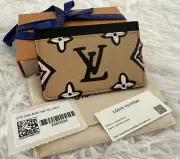 Louis Vuitton Wild at Heart Wallet Monogram Arizona Beige Card Holder Wallet