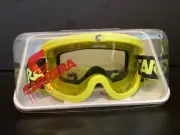 Vintage Carrera Ski Snowboard Goggles Children / Kids Everclear 1980's NIB