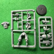 WARHAMMER 40K SPACE MARINES 3rd ED MARINE BITS ON SPRUE GAMES WORKSHOP 90s