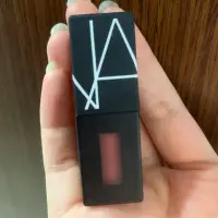 在飛比找Yahoo!奇摩拍賣優惠-Nars 唇釉 2ml