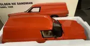 1:18 Biante Holden HX Sandman Panel Van 1976 in Mandarin Red Biante Brand New