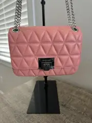 NEW MICHAEL KORS VIVIANNE MEDIUM SHOULDER FLAP BAG IN PEACH