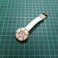 在飛比找Yahoo!奇摩拍賣優惠-＜行走中＞珍珠母貝面 華麗風格 稀有錶款 高級女錶 日本錶 